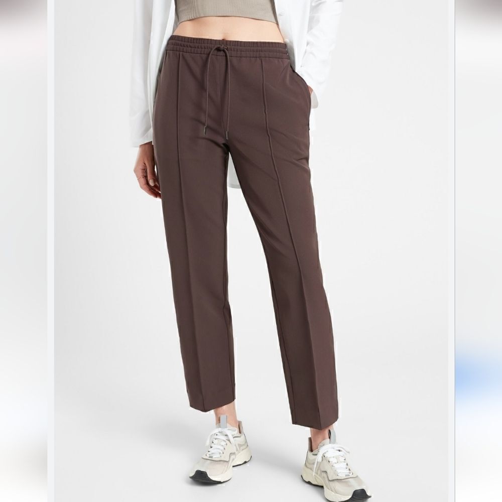 Athleta Endeavor Straight Leg Pant Walnut Brown Size 16